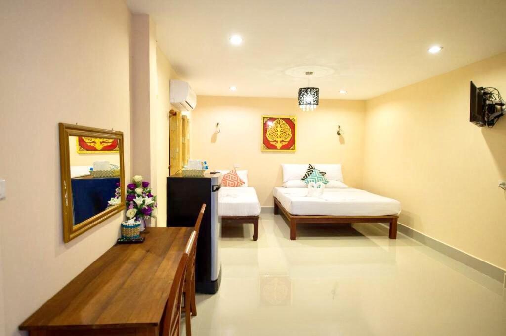 Sri Siam Resort Kanchanaburi Exterior photo